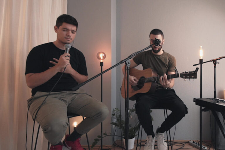 Više Tebe #4: Slavite i molite s nama; slavljenje; molitva; osobna molitva; worship