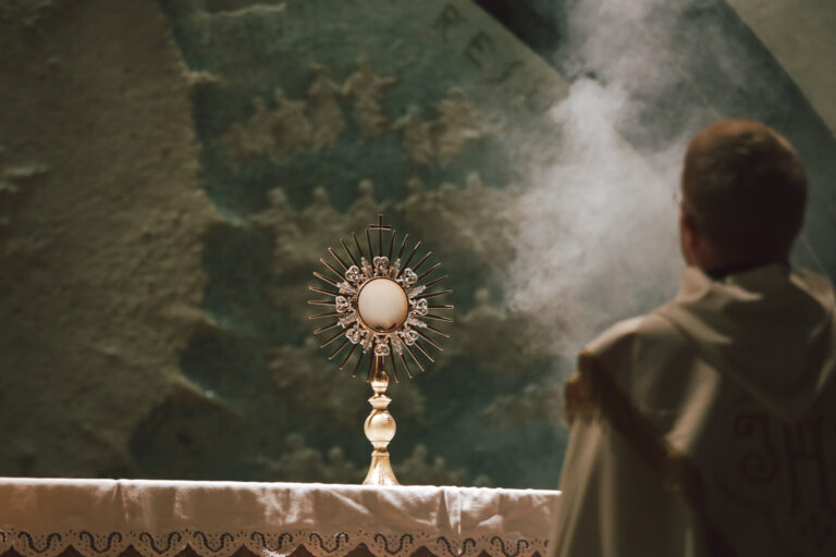 Klanjanje: On će obratiti srce otaca k sinovima, a srce sinova k ocima