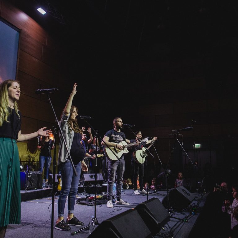 73482737_2545798775503354_8122544632962744320_o